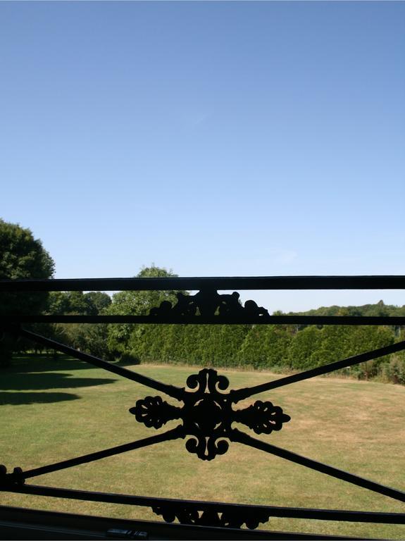 Chateau Du Clos Mortier แซ็ง-ดิซีเย ภายนอก รูปภาพ